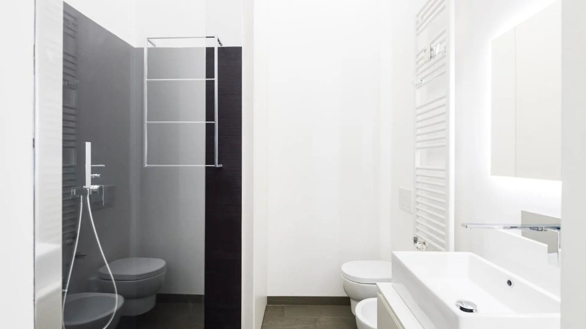 Easylife - Confortevole Con Balcone In City Life Milan Appartement